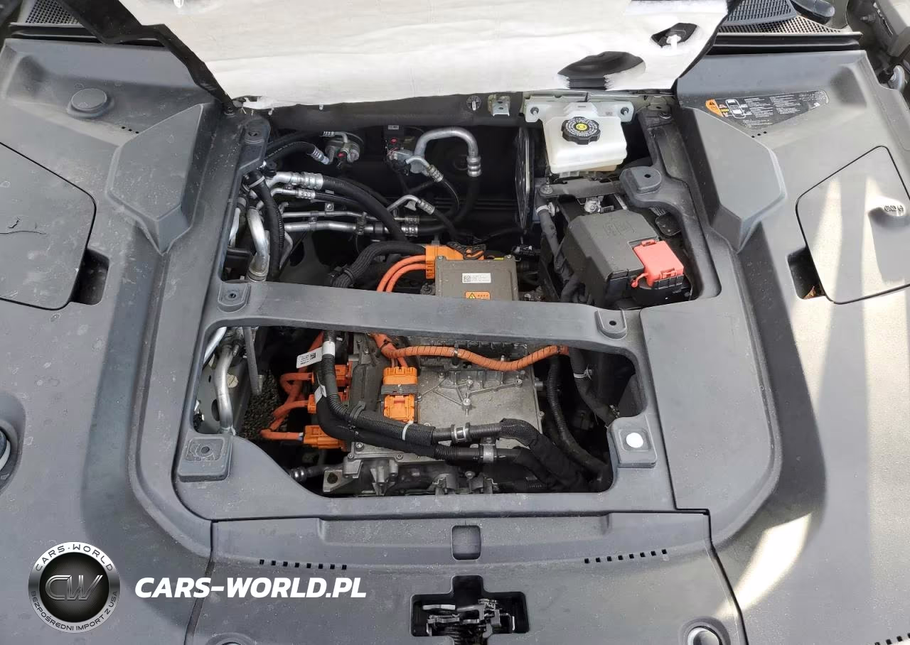 2024 Cadillac Lyriq Luxury VIN:1GYKPRRK2RZ105106 - 12