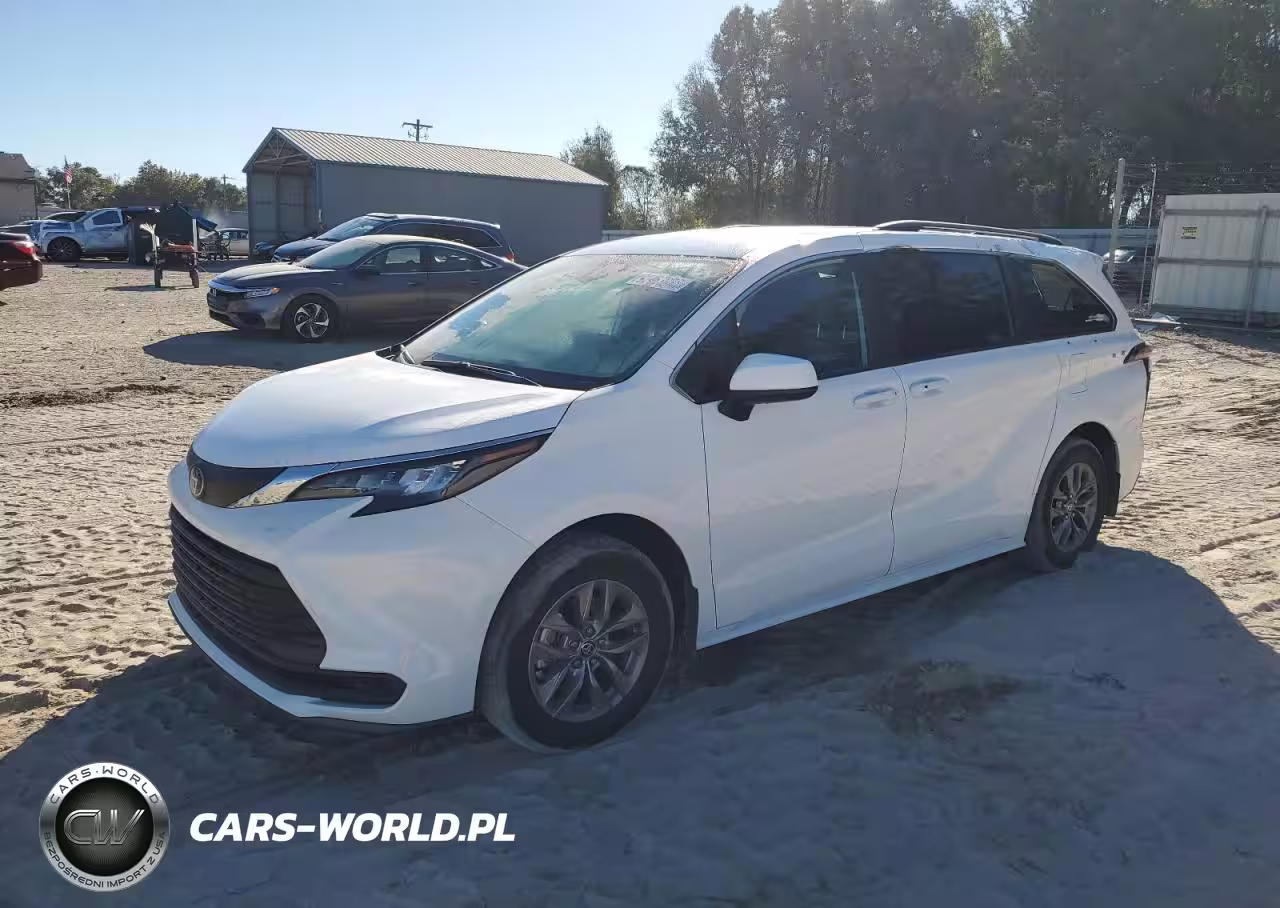 2025 Toyota Sienna Le