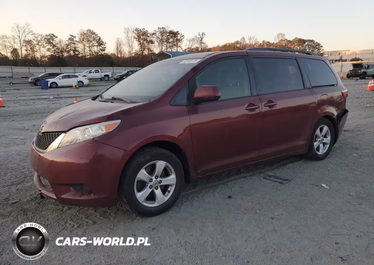 2015 Toyota Sienna Le