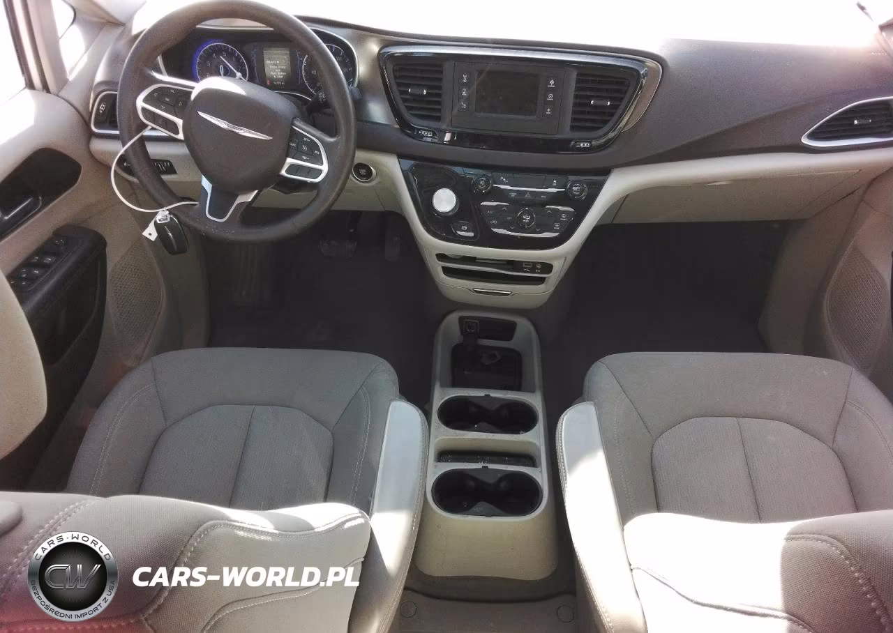 2017 Chrysler Pacifica Lx VIN:2C4RC1CGXHR599195 - 8