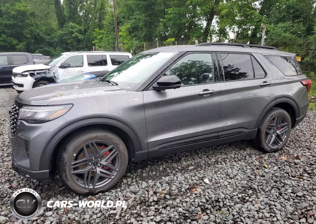 2025 Ford Explorer St-Line