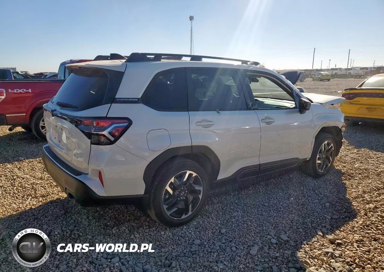 2025 Subaru Forester Limited VIN:JF2SLDNC3SH495990 - 3