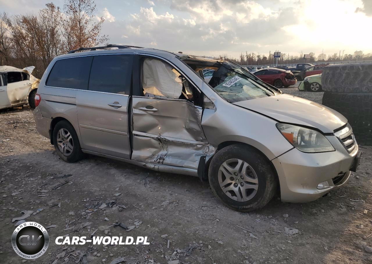 2005 Honda Odyssey Exl VIN:5FNRL38725B047377 - 4