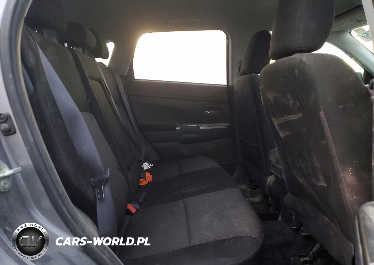 2019 Mitsubishi Outlander Sport Es VIN:JA4AP3AU5KU015618 - 11