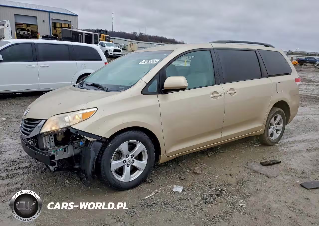 2011 Toyota Sienna Le