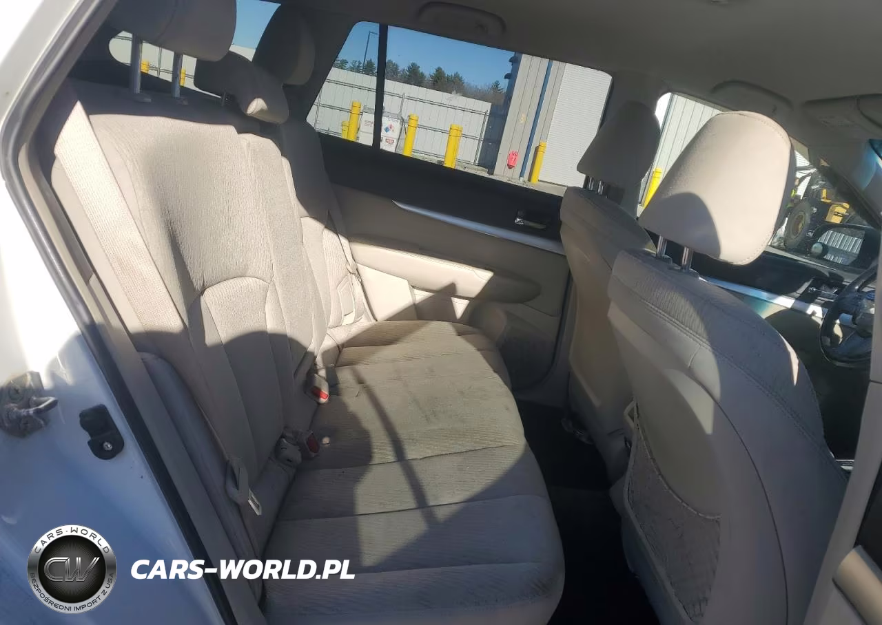 2011 Subaru Outback 2.5I Premium VIN:4S4BRBCCXB3413119 - 10