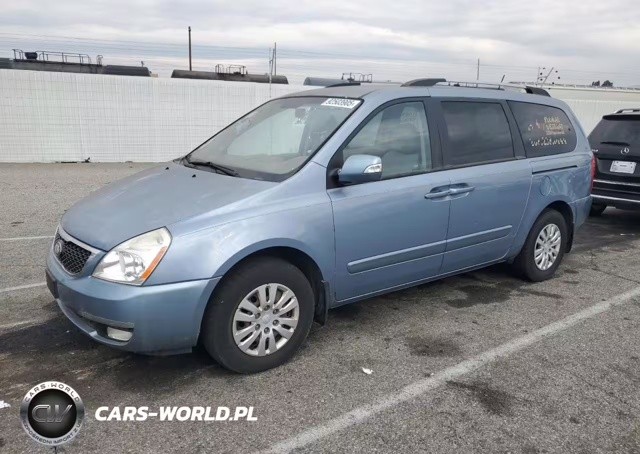 2014 Kia Sedona Lx
