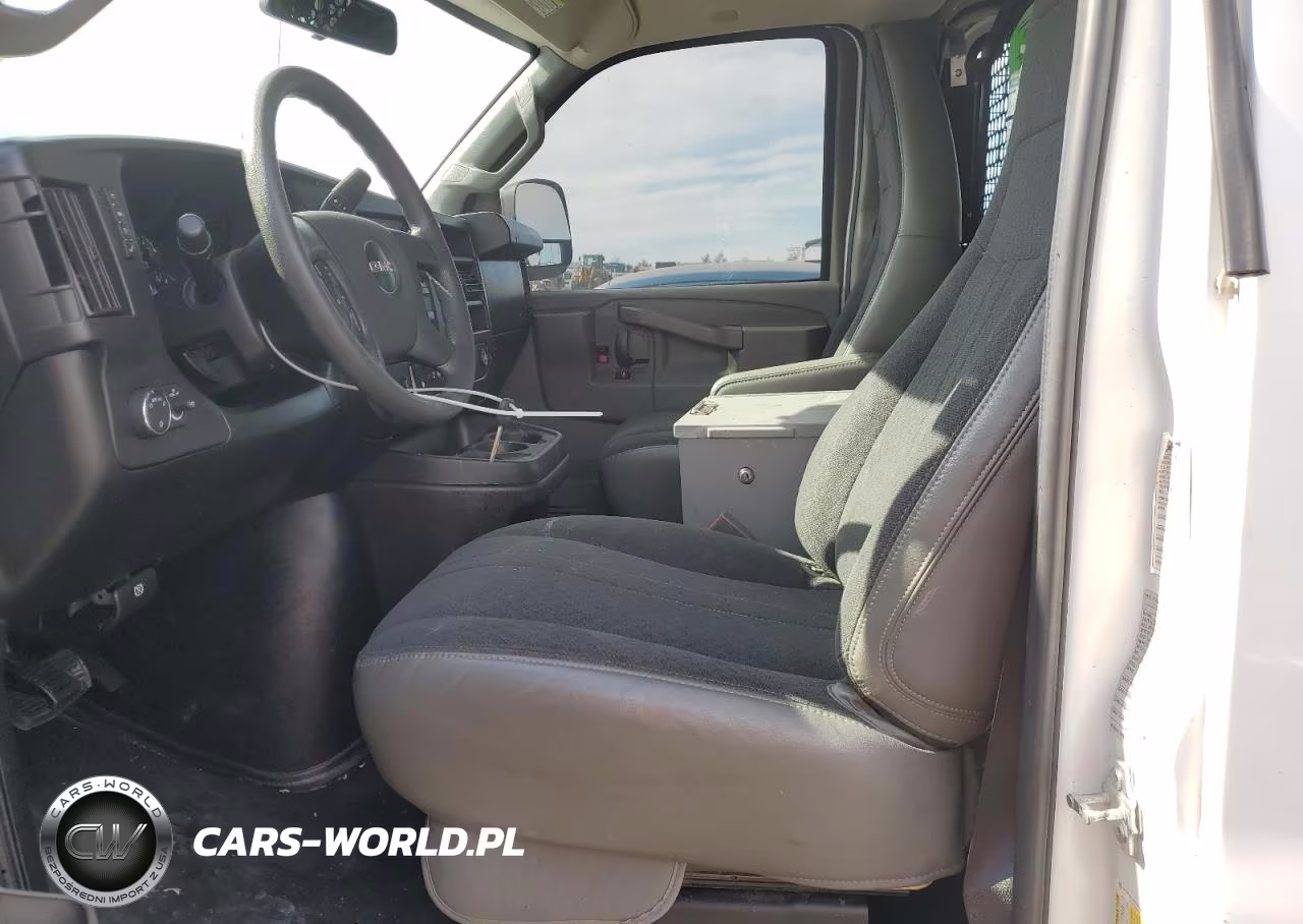 2019 GMC Savana G2500 Delivery Van VIN:1GTW7AFGXK1373284 - 7