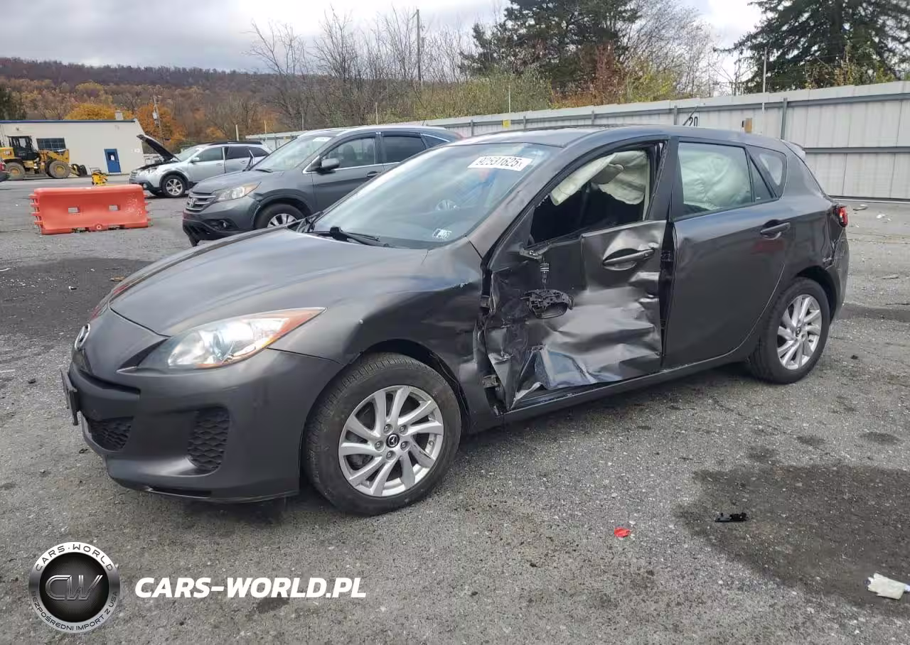 2013 Mazda 3 I