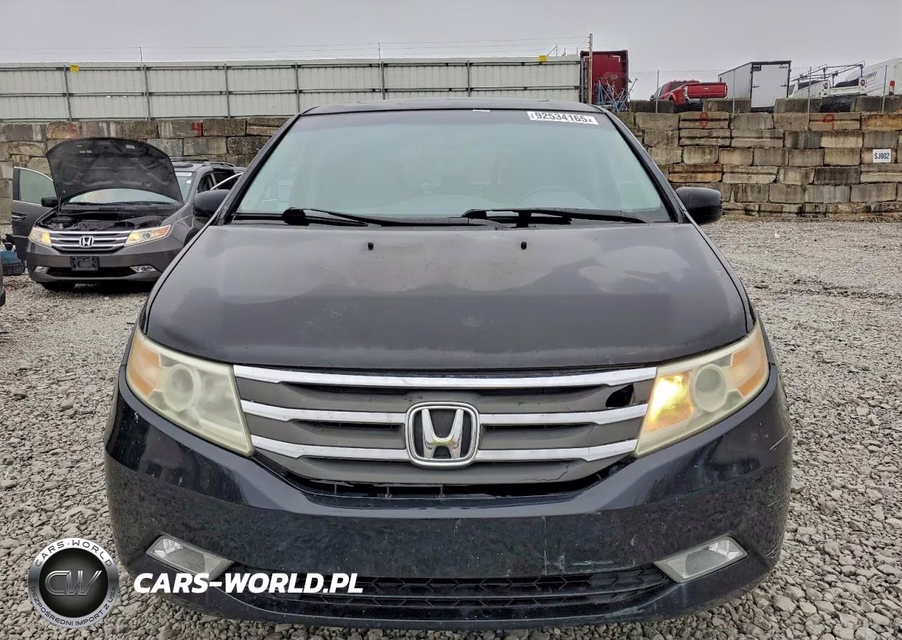 2011 Honda Odyssey Touring VIN:5FNRL5H96BB010776 - 5