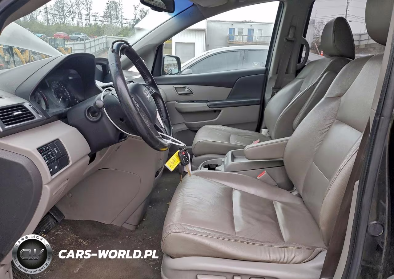 2011 Honda Odyssey Touring VIN:5FNRL5H96BB010776 - 7