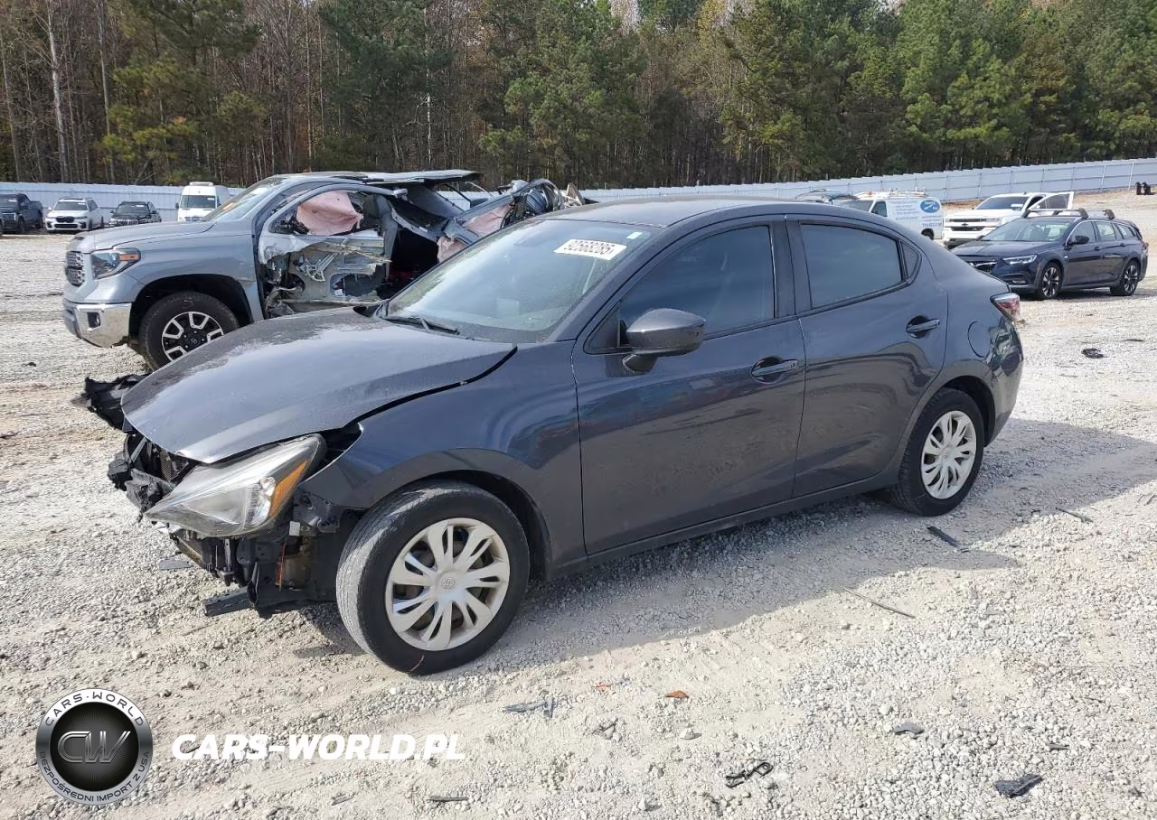 2019 Toyota Yaris L – zdjęcie 1 z 12