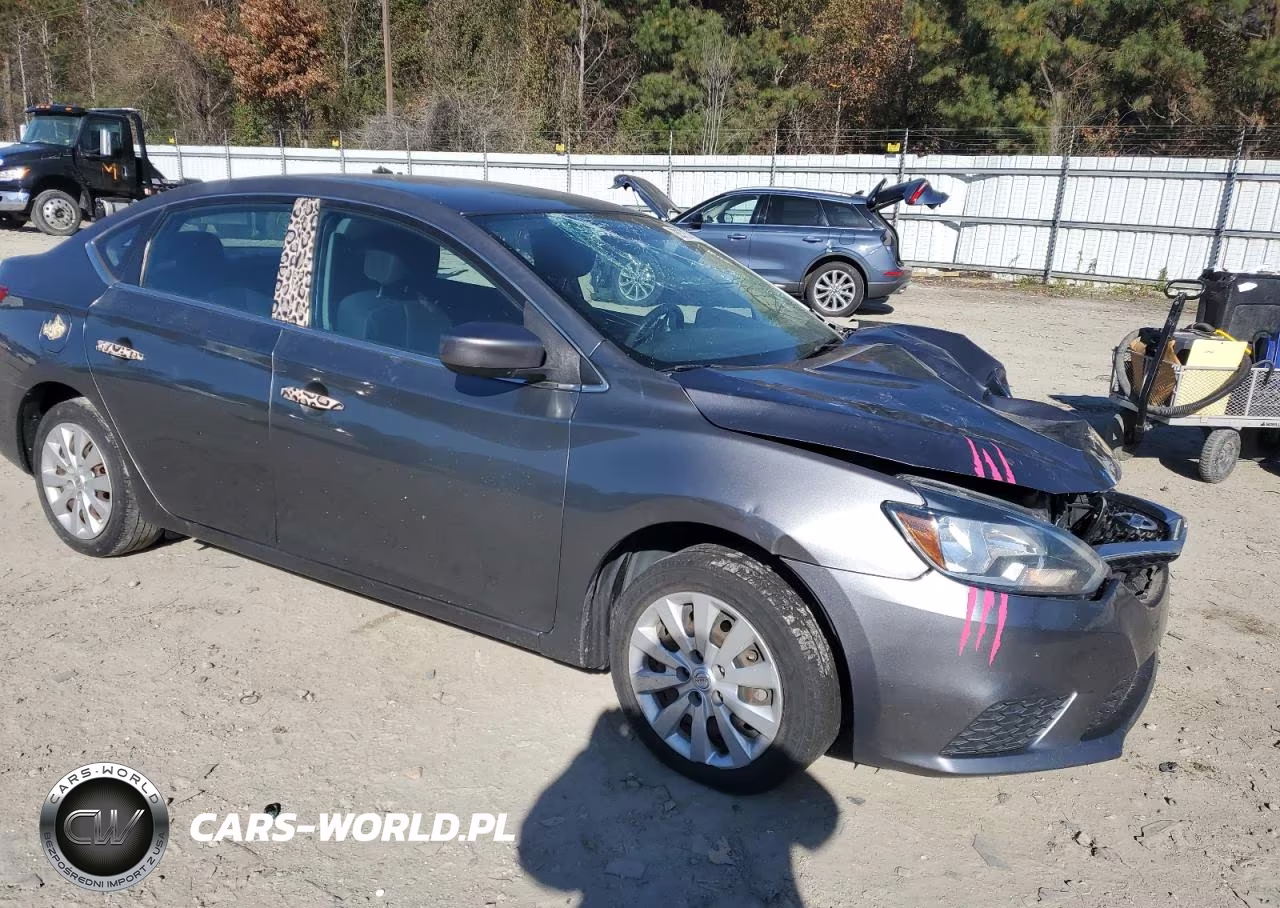2018 Nissan Sentra S VIN:3N1AB7AP7JY306531 - 4