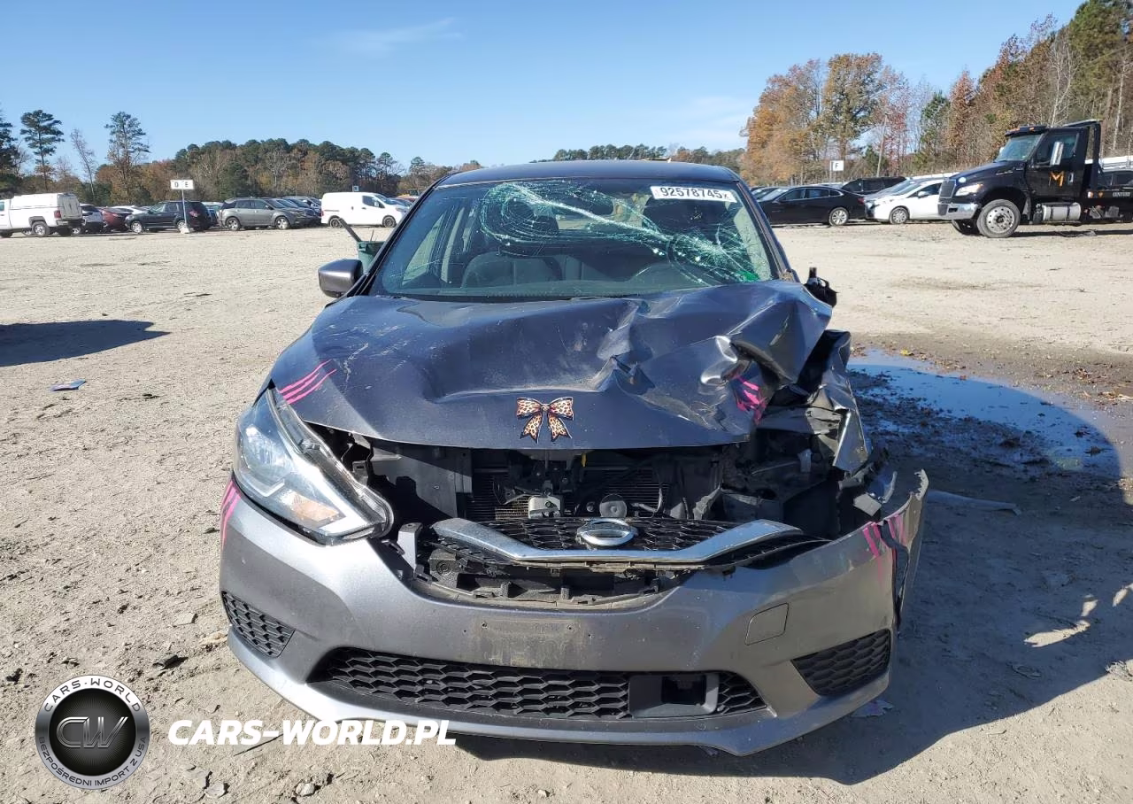 2018 Nissan Sentra S VIN:3N1AB7AP7JY306531 - 5