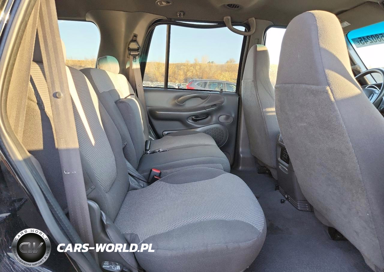 2002 Ford Expedition Xlt VIN:1FMPU16L22LA81347 - 11