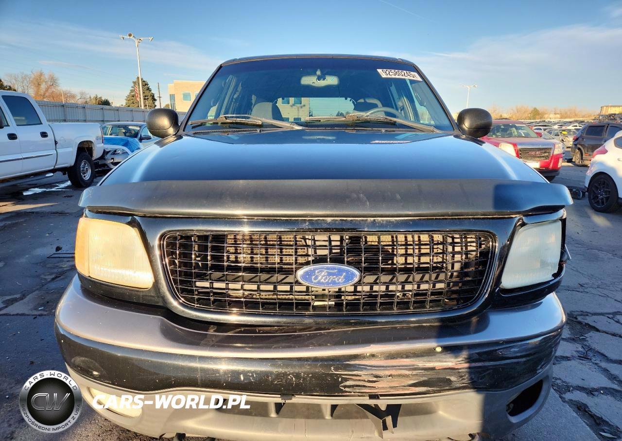 2002 Ford Expedition Xlt VIN:1FMPU16L22LA81347 - 5