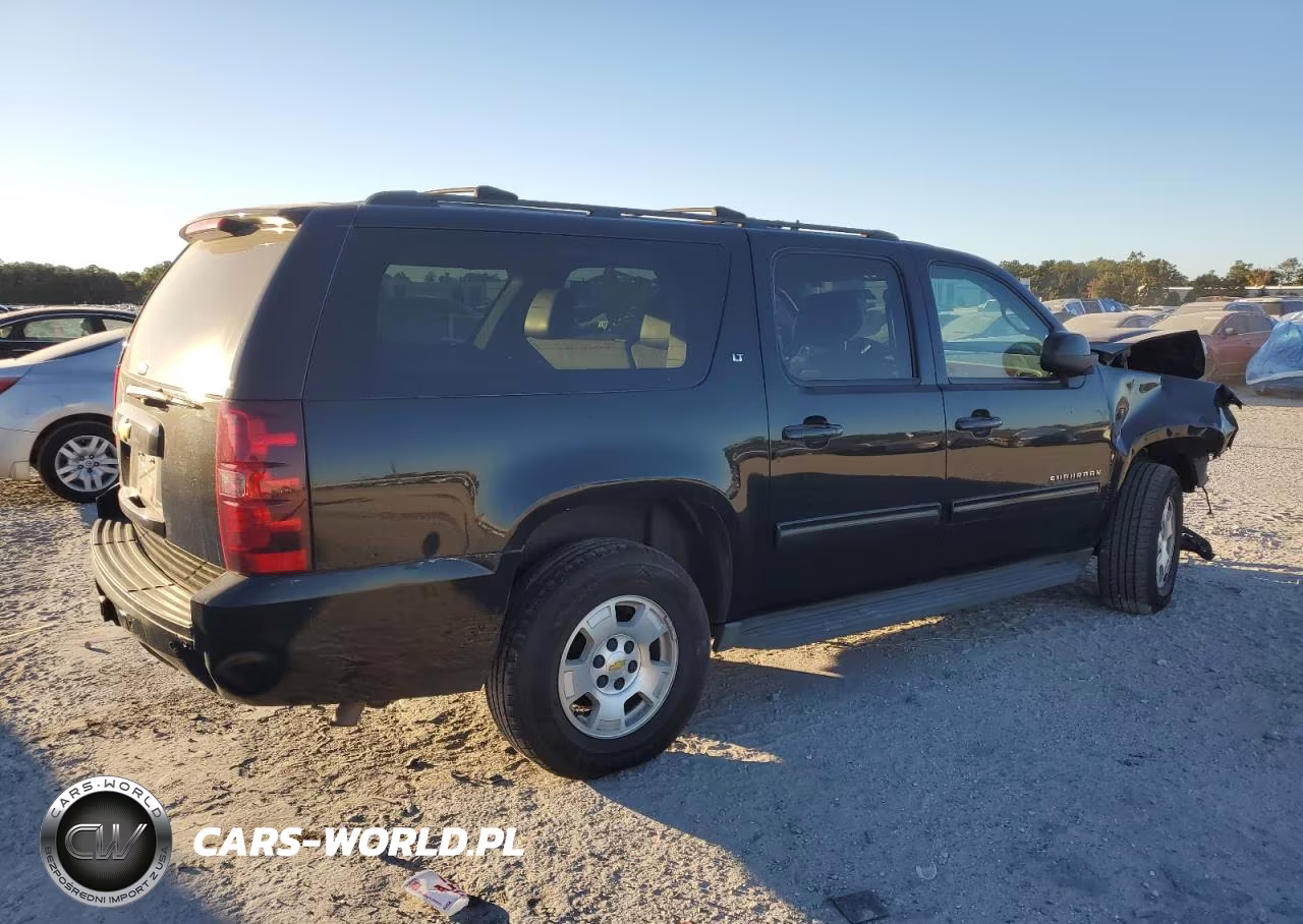 2013 Chevrolet Suburban C1500 Lt VIN:1GNSCJE0XDR303195 - 3
