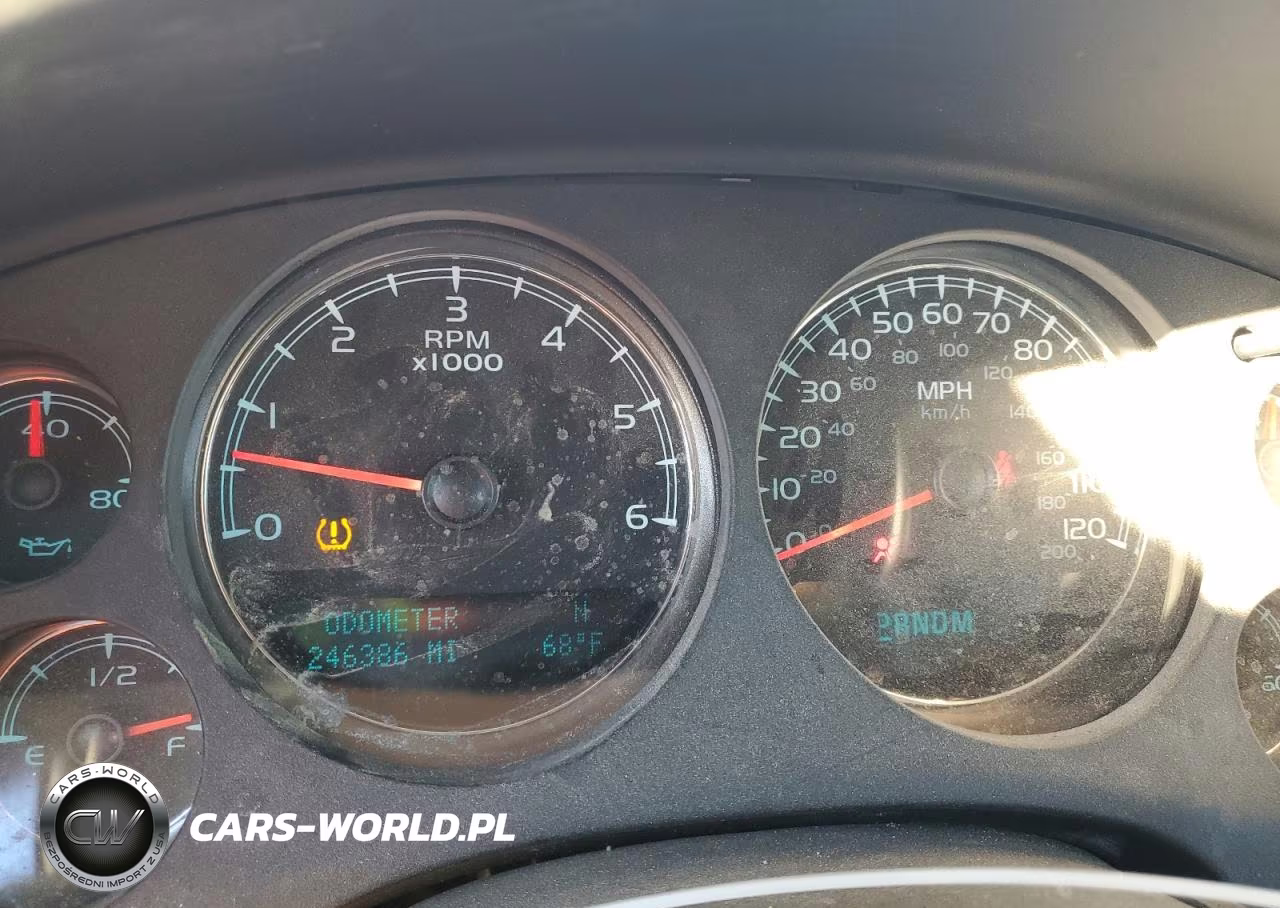2013 Chevrolet Suburban C1500 Lt VIN:1GNSCJE0XDR303195 - 9