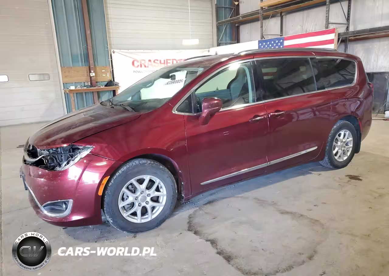 2020 Chrysler Pacifica Touring L