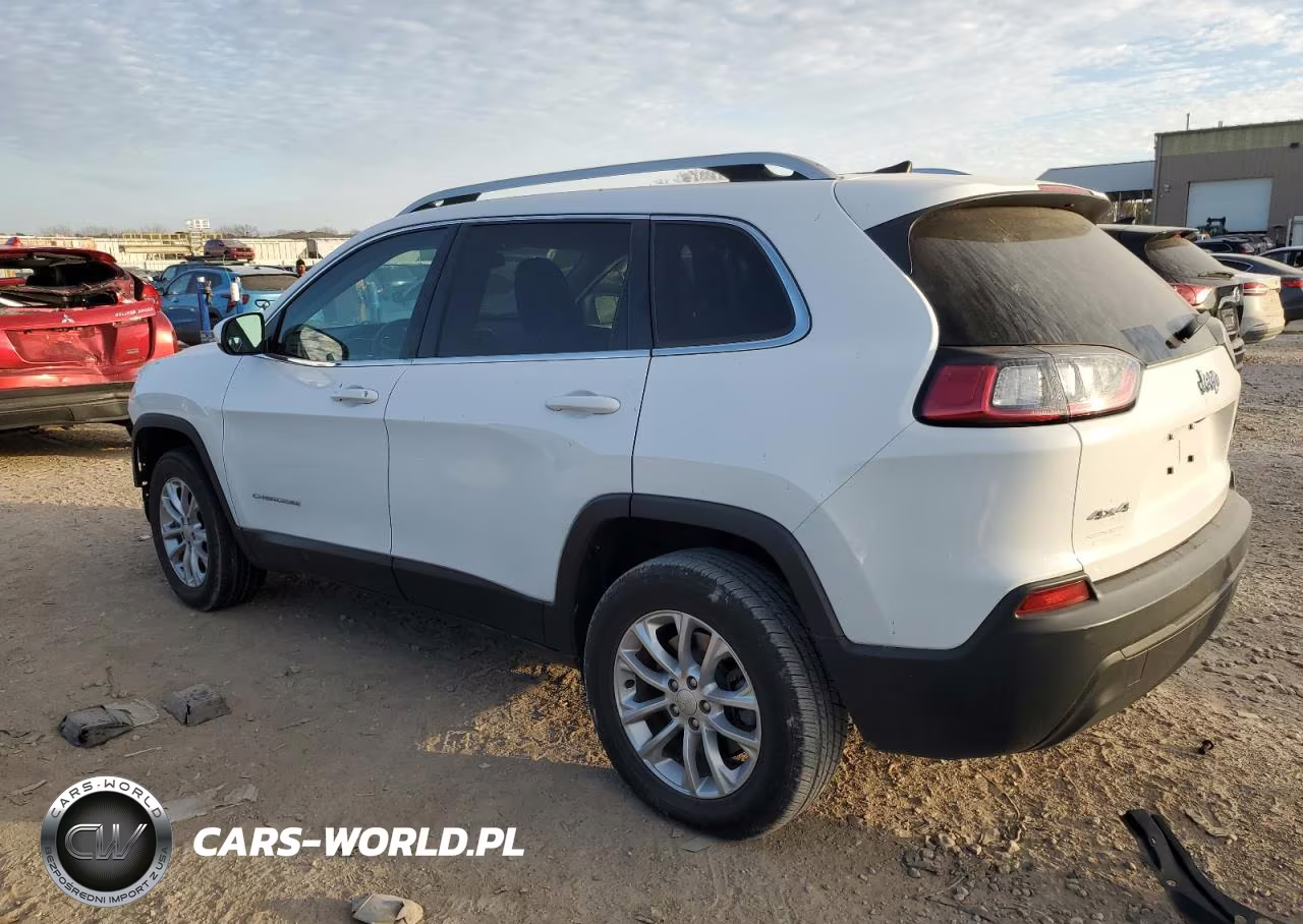 2019 Jeep Cherokee Latitude VIN:1C4PJMCB6KD140291 - 2