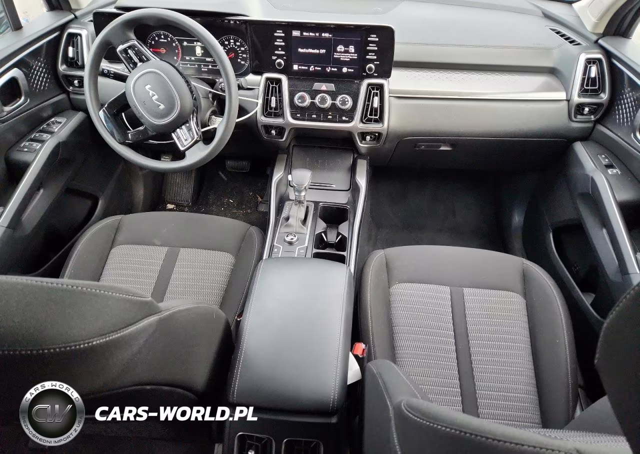 2022 Kia Sorento Lx VIN:5XYRG4LC5NG146072 - 8