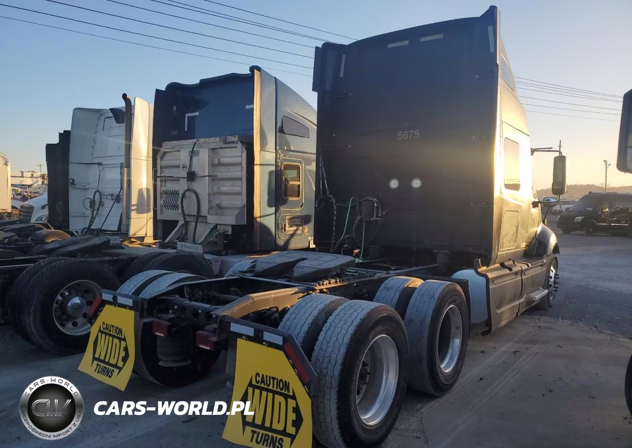 2016 International Prostar Semi Truck VIN:3HSDJAPR5GN403795 - 4