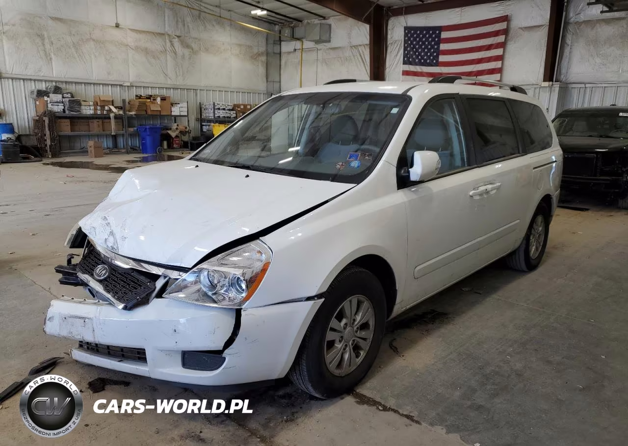 2012 Kia Sedona Lx