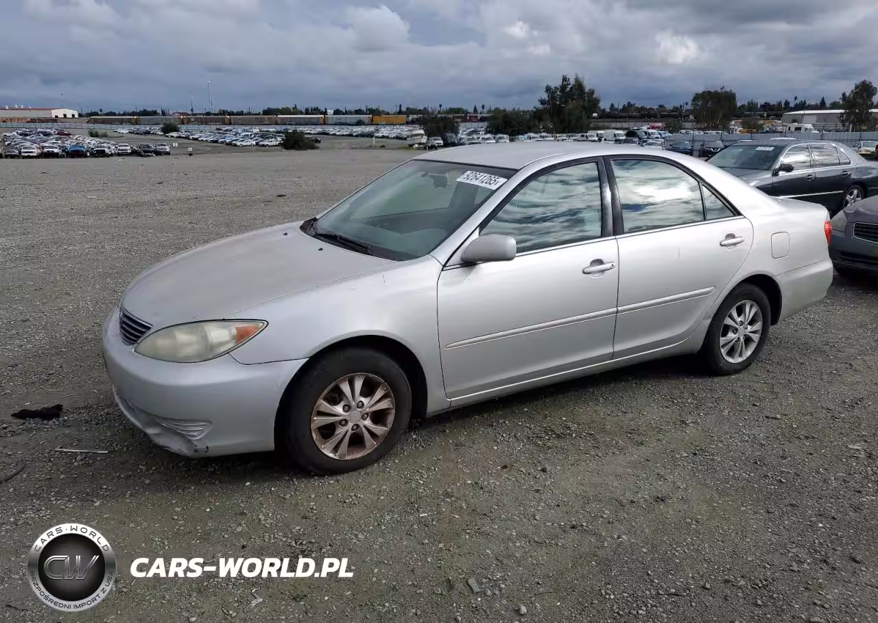 2005 Toyota Camry Le