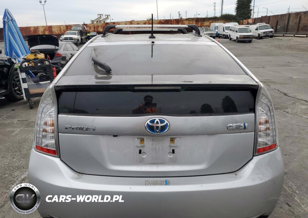 2012 Toyota Prius Plug-In VIN:JTDKN3DP8C3008515 - 6
