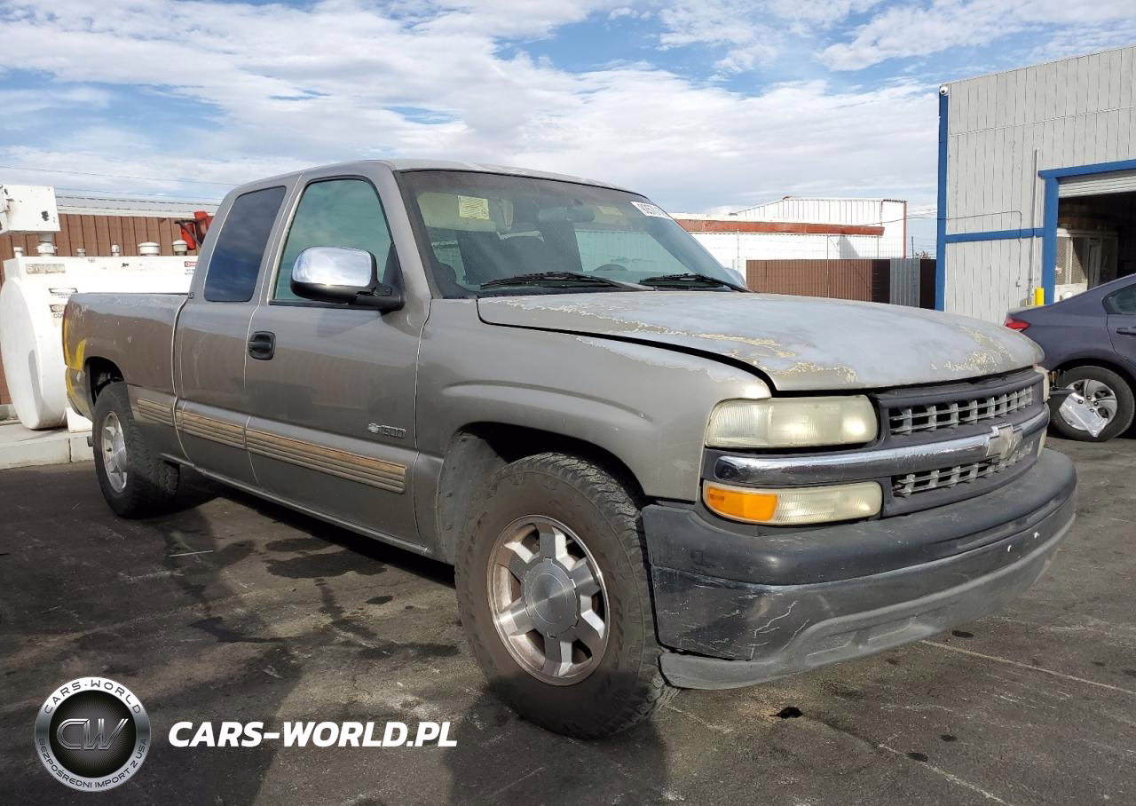 2002 Chevrolet Silverado C1500 VIN:2GCEC19V921196884 - 4