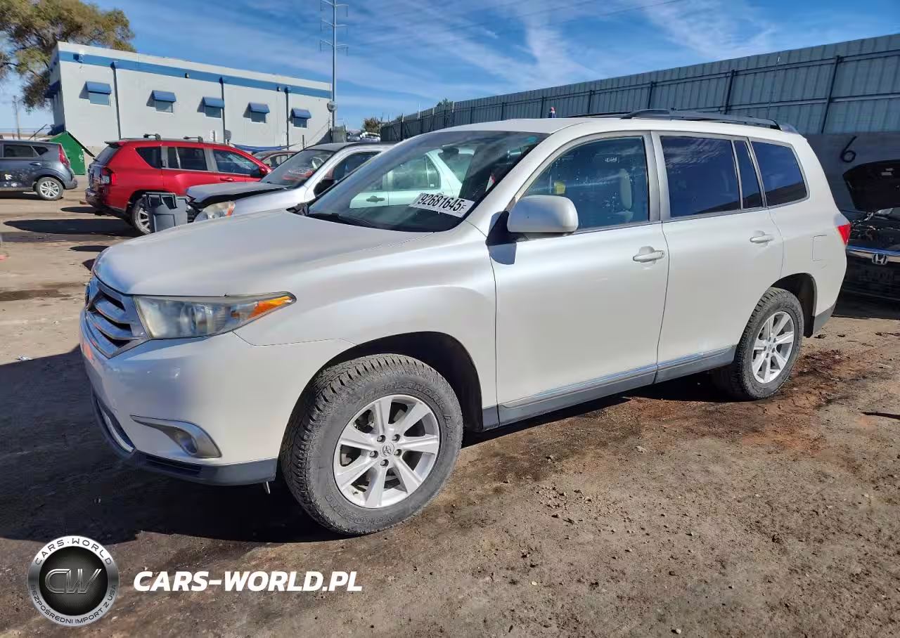 2013 Toyota Highlander Base