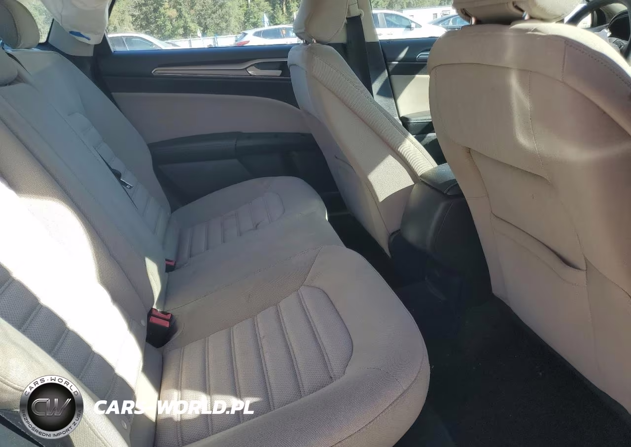 2017 Ford Fusion S VIN:3FA6P0G7XHR148280 - 10