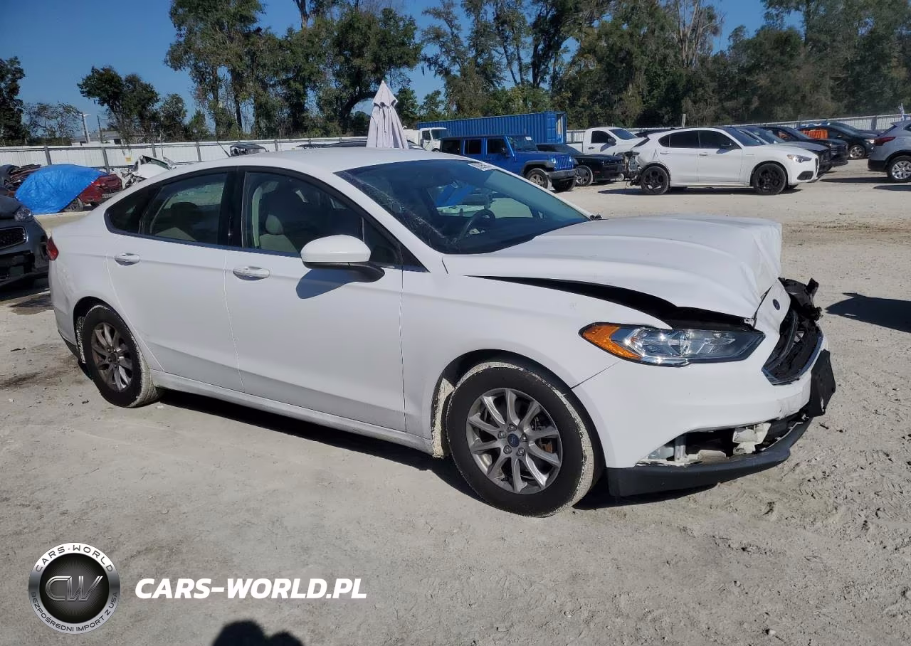 2017 Ford Fusion S VIN:3FA6P0G7XHR148280 - 4