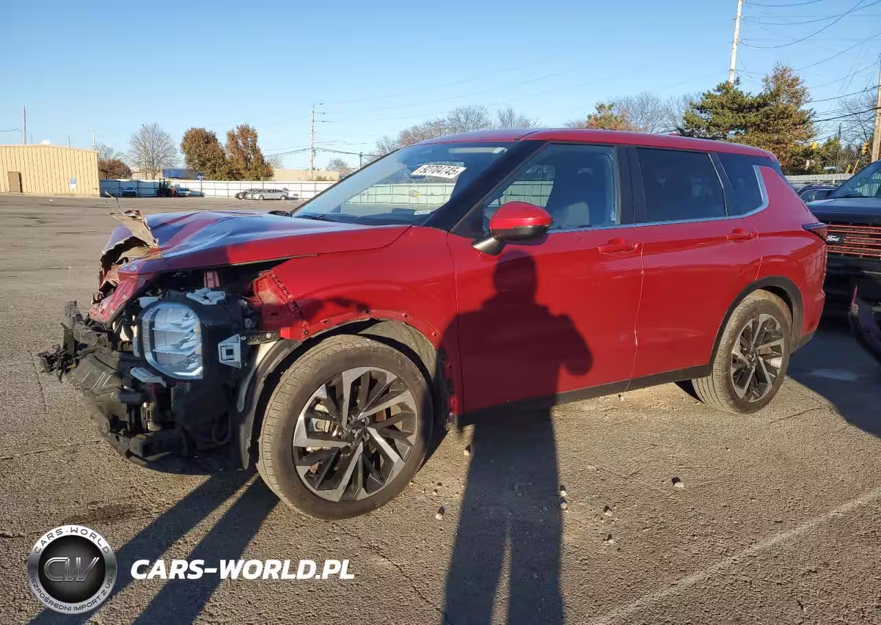 2022 Mitsubishi Outlander Es