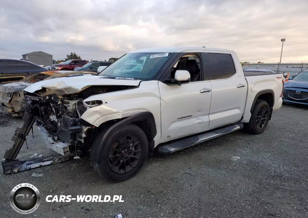 2022 Toyota Tundra Crewmax Limited