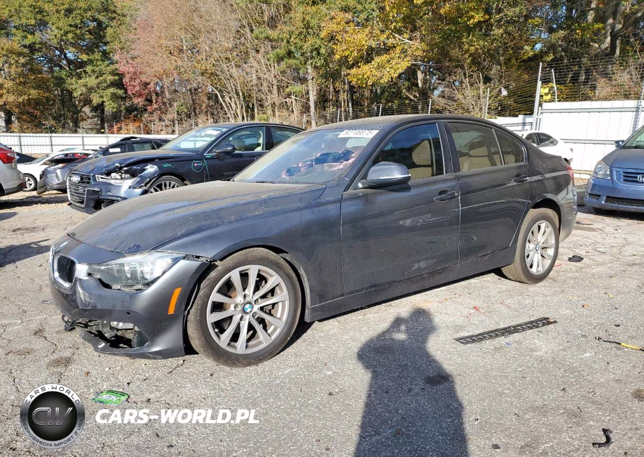 2017 BMW 320 I – zdjęcie 1 z 12