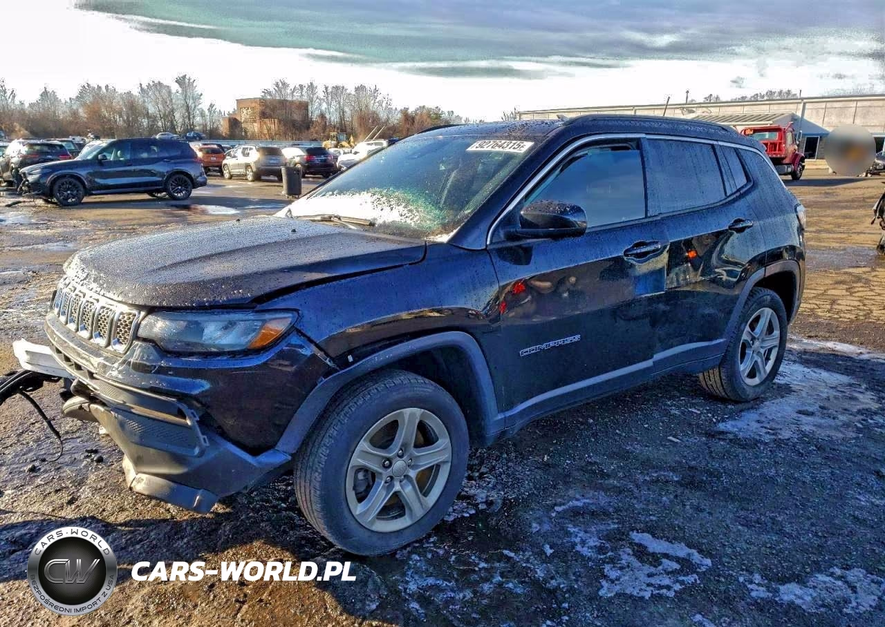 2023 Jeep Compass Latitude – zdjęcie 1 z 13