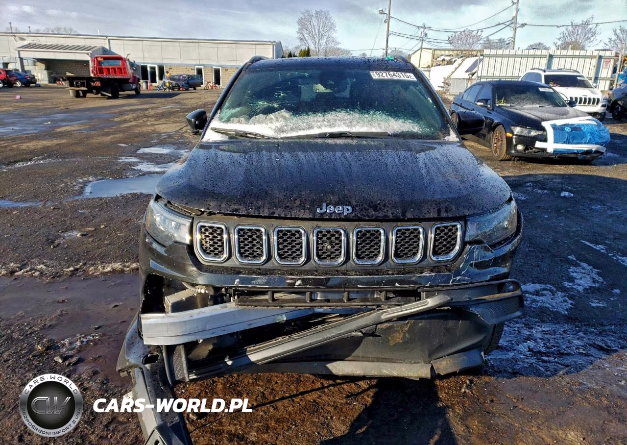 2023 Jeep Compass Latitude VIN:3C4NJDBN9PT504224 - 5