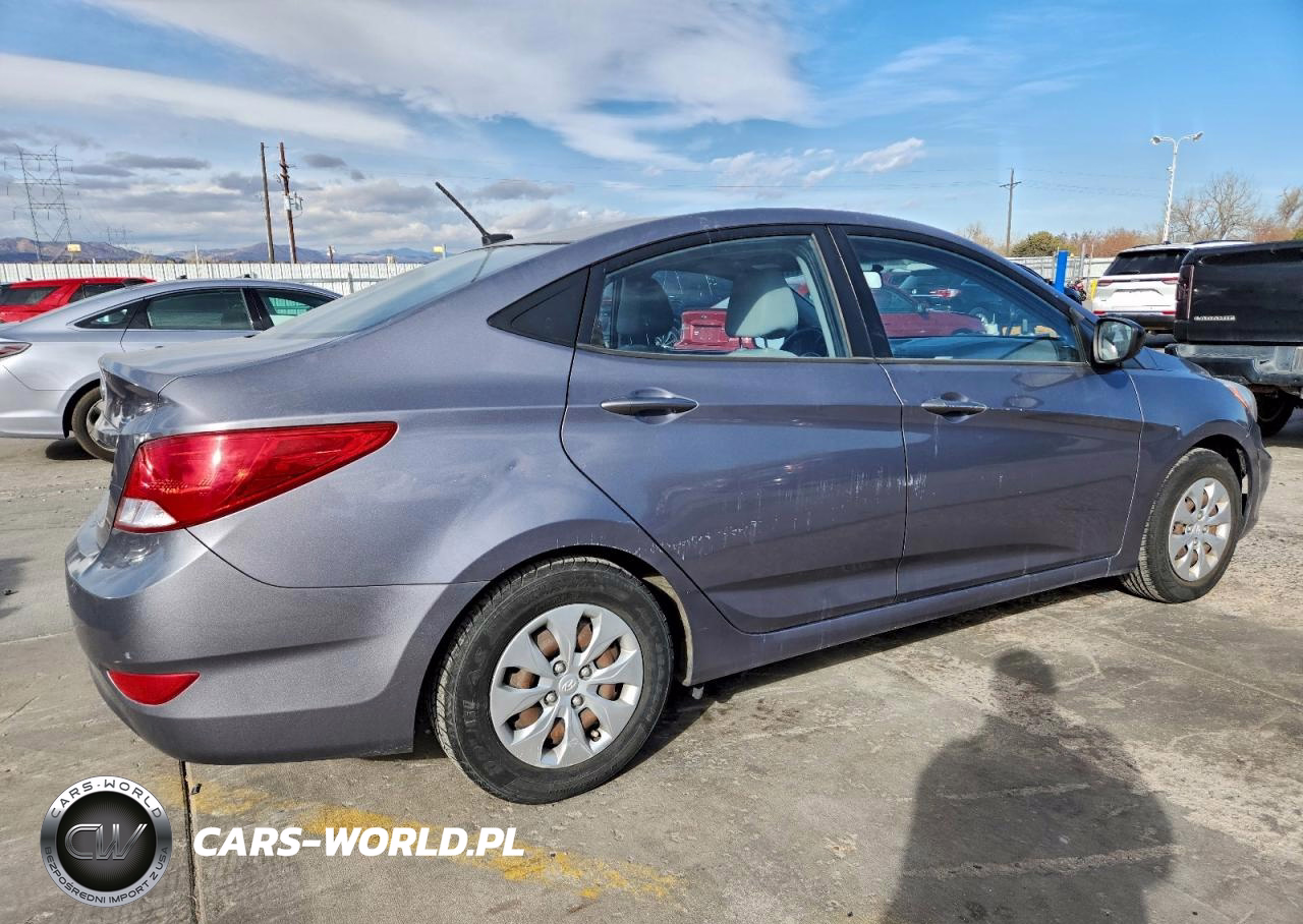 2015 Hyundai Accent Gls VIN:KMHCT4AE7FU910442 - 3