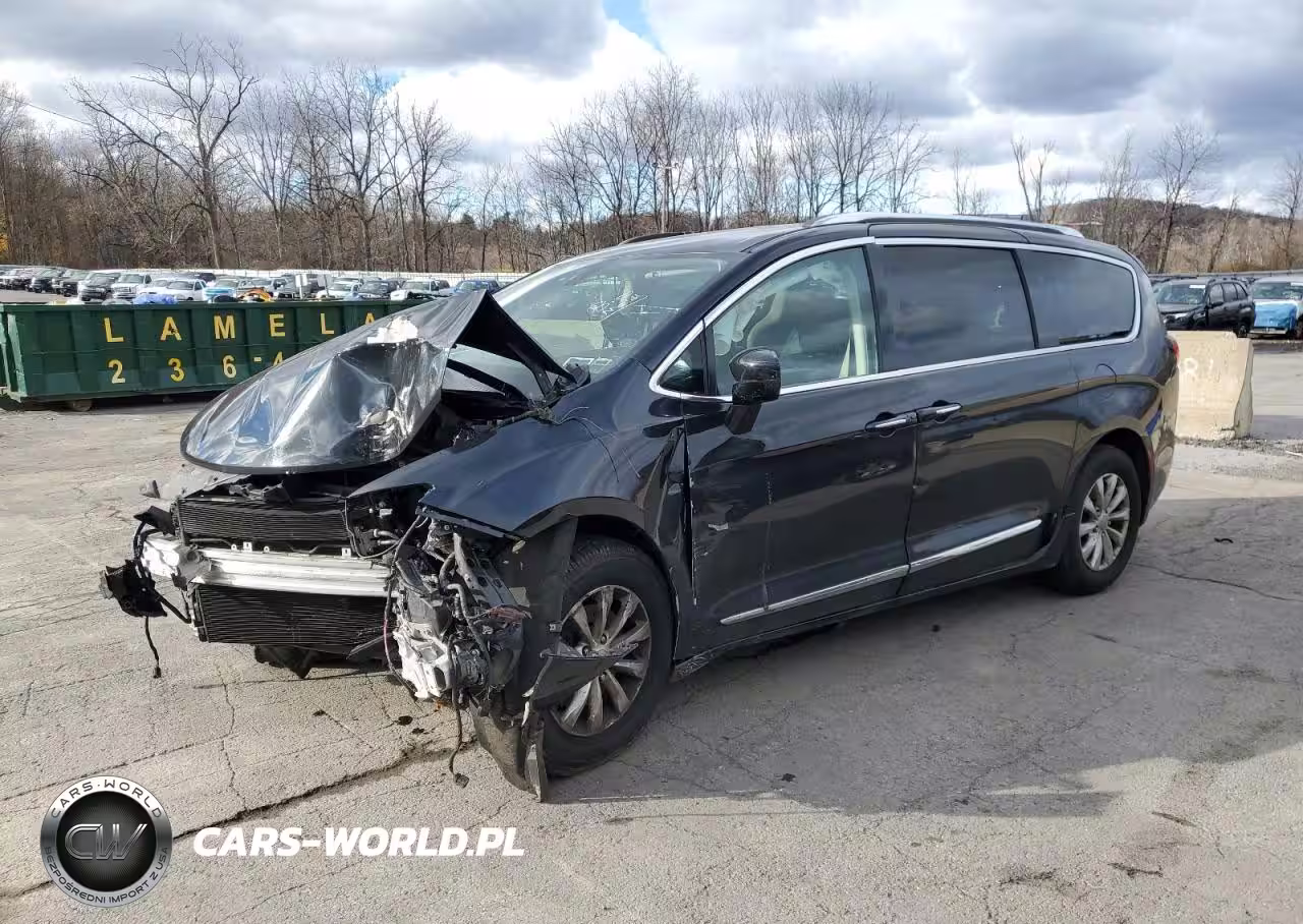 2018 Chrysler Pacifica Touring L