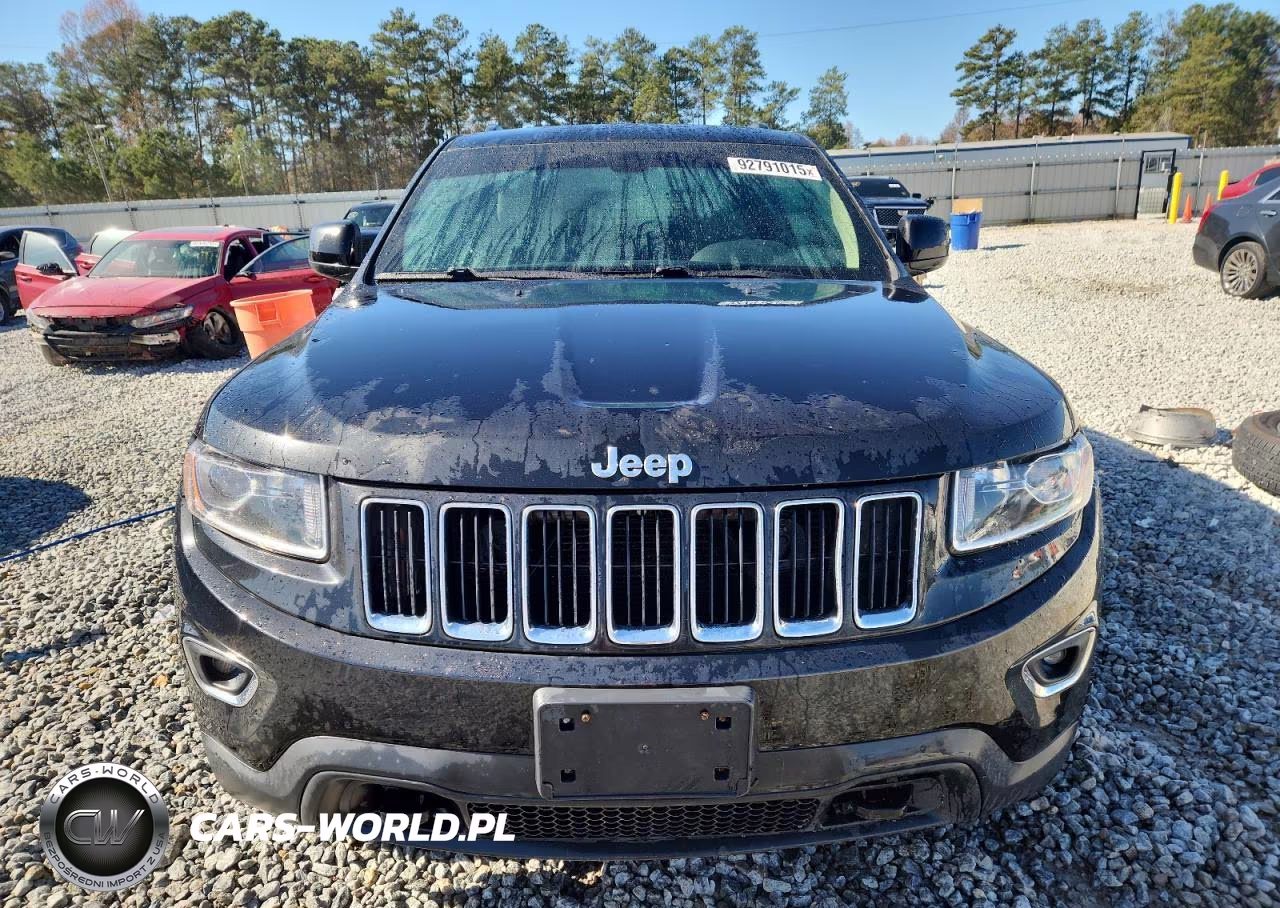 2016 Jeep Grand Cherokee Laredo VIN:1C4RJFAG2GC452589 - 5