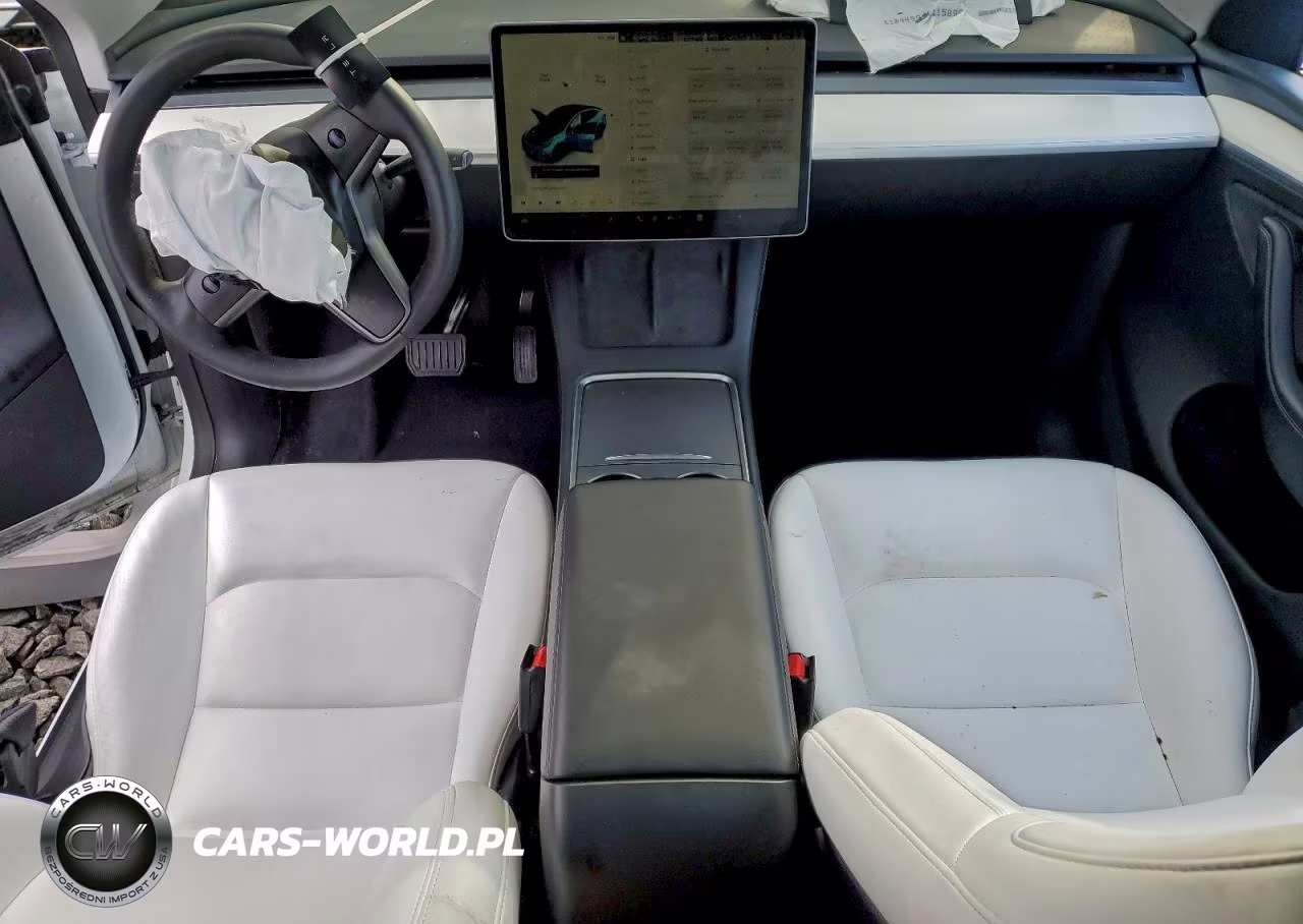 2025 Tesla Model Y VIN:7SAYGDEE4SA355042 - 8