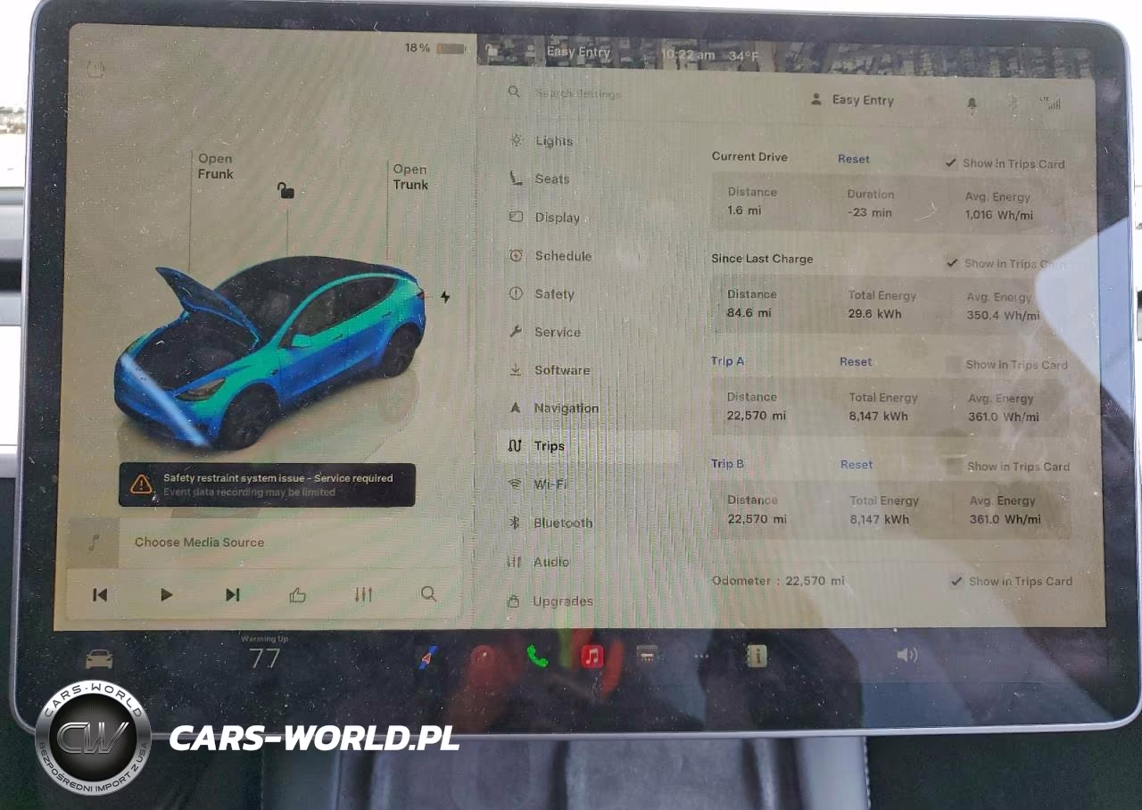 2025 Tesla Model Y VIN:7SAYGDEE4SA355042 - 9