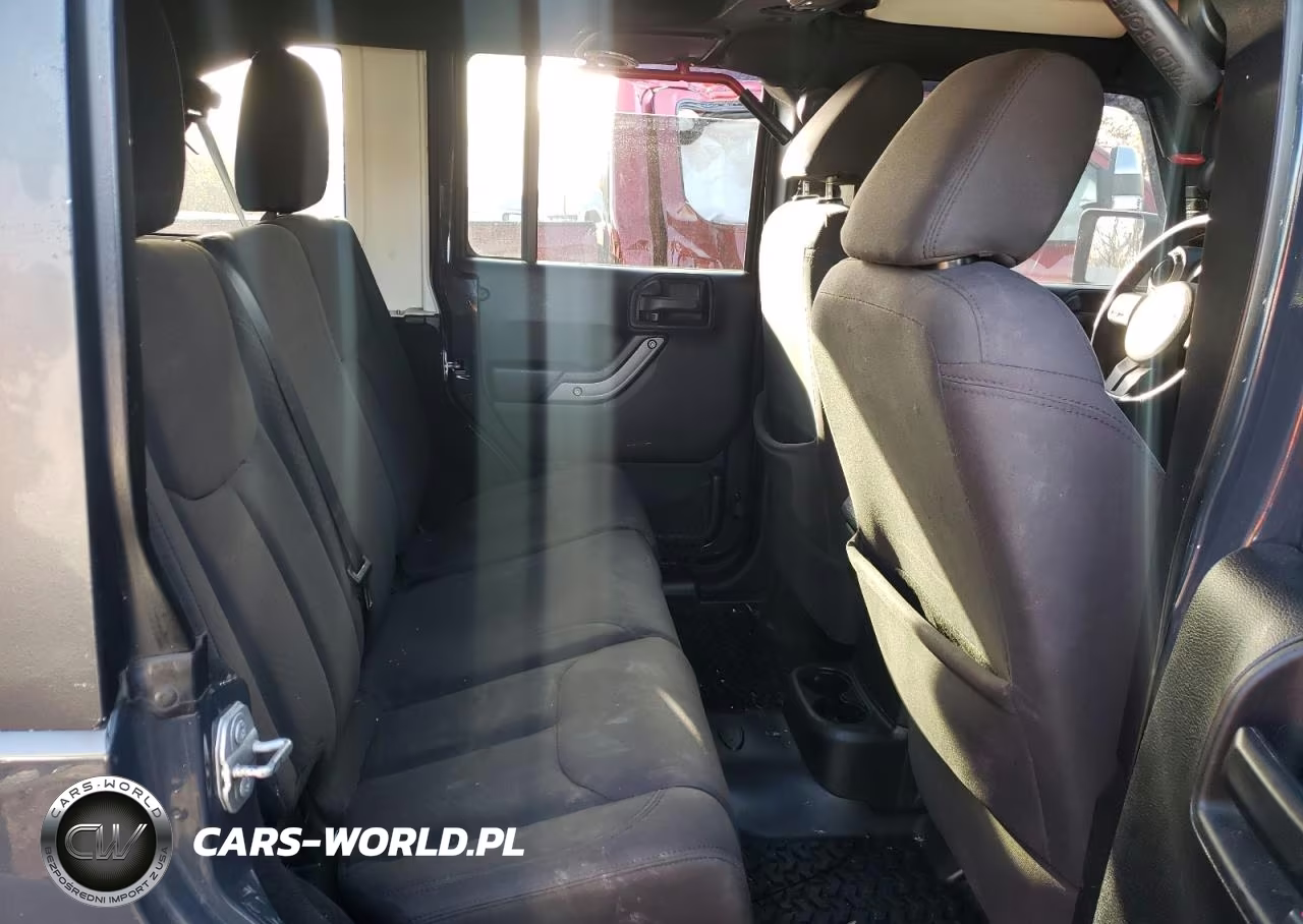 2016 Jeep Wrangler Unlimited Sport VIN:1C4BJWDG1GL269617 - 10