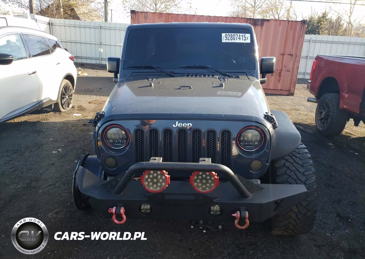 2016 Jeep Wrangler Unlimited Sport VIN:1C4BJWDG1GL269617 - 5