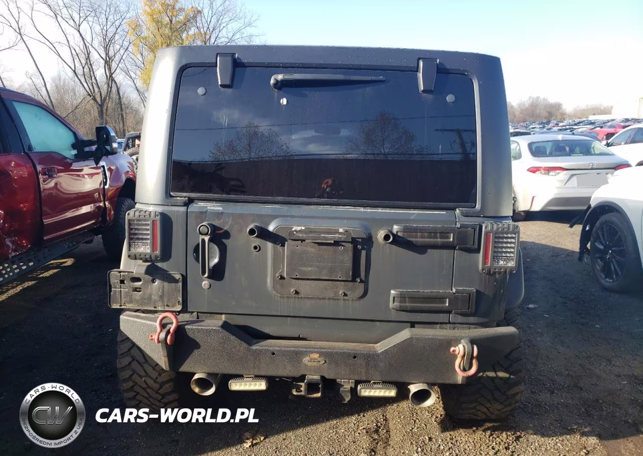 2016 Jeep Wrangler Unlimited Sport VIN:1C4BJWDG1GL269617 - 6