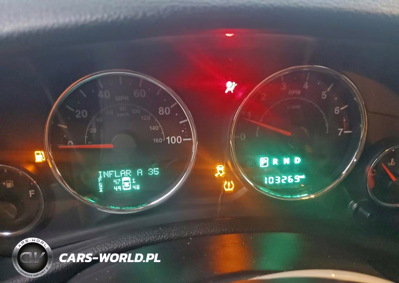 2016 Jeep Wrangler Unlimited Sport VIN:1C4BJWDG1GL269617 - 9