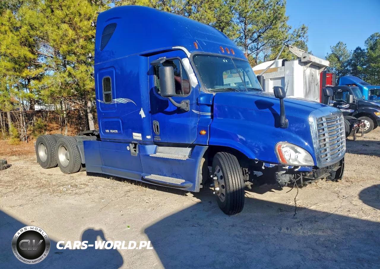 2017 Freightliner Cascadia 125 Semi Truck