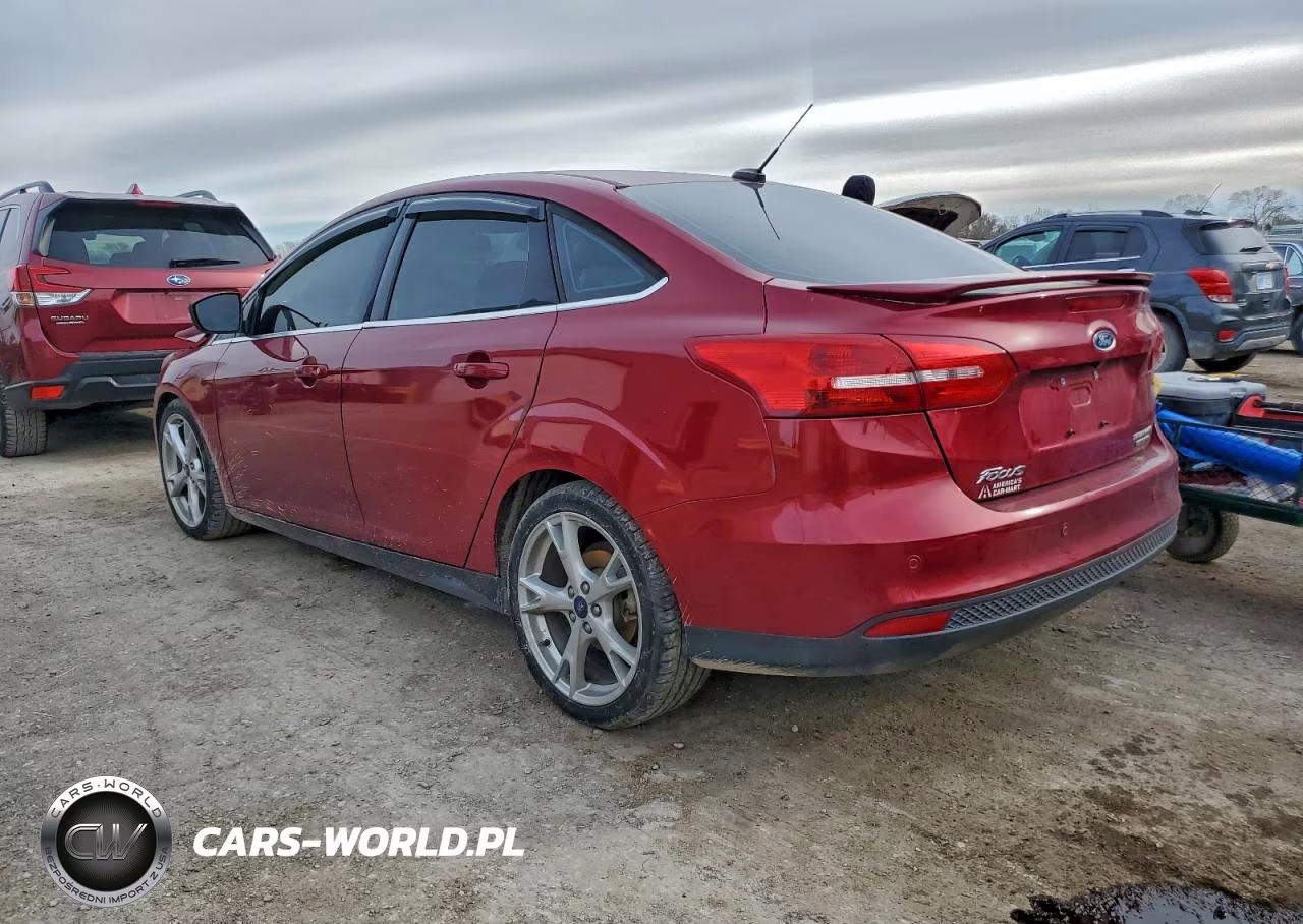 2016 Ford Focus Titanium VIN:1FADP3J26GL347572 - 2