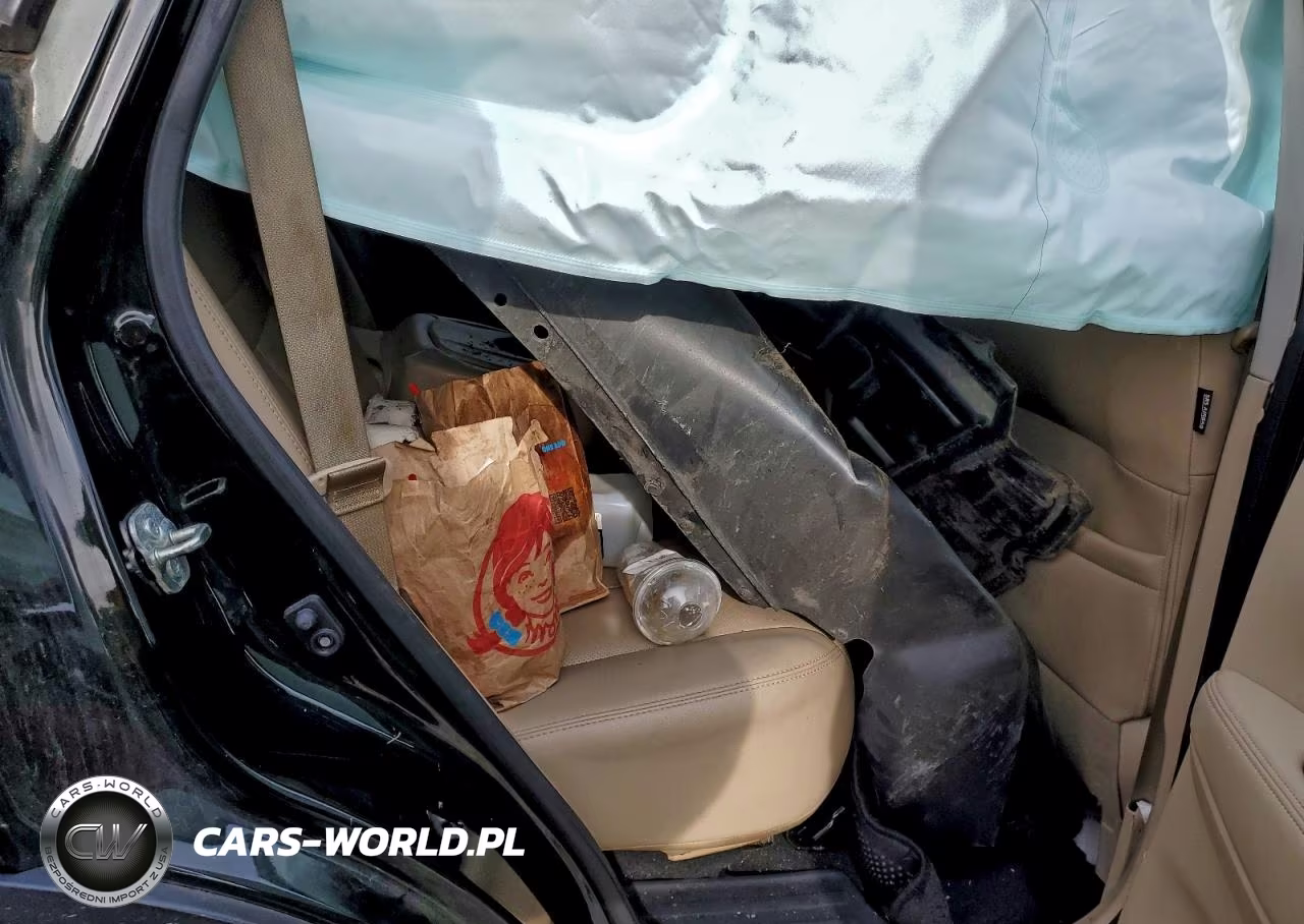 2020 Nissan Rogue S VIN:5N1AT2MTXLC727379 - 11